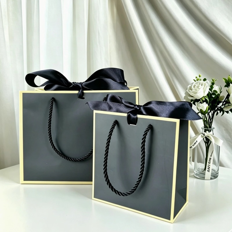 Event Party Box - ถุงของขวัญกระดาษคราฟท์สีดำขาวสำหรับใส่เครื่องประดับ กล่องของขวัญสีทองสำหรับใส่ชุดนอน เสื้อผ้า หนังสือ บรรจุภัณฑ์ กล่องหูหิ้วสีทองสำหรับบรรจุ